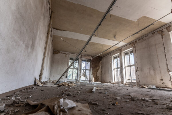Datum: 2014:03:09 14:34:23 ehemalige Büros im Seitentrackt in der Lokricht-Halle Südseite