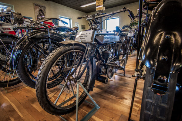 Datum: 2014:09:06 10:22:07 Stubbekøbing, Motorcykel- og Radiomuseum