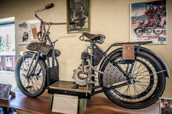 Datum: 2014:09:06 10:32:29 Stubbekøbing, Motorcykel- og Radiomuseum