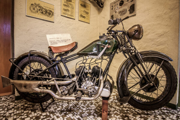 Datum: 2014:09:06 10:38:03 Stubbekøbing, Motorcykel- og Radiomuseum