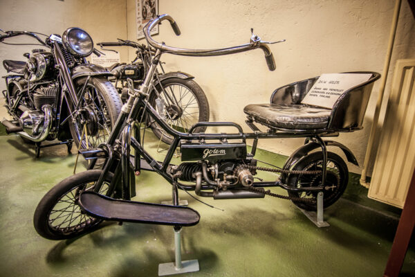 Datum: 2014:09:06 10:41:46 Stubbekøbing, Motorcykel- og Radiomuseum