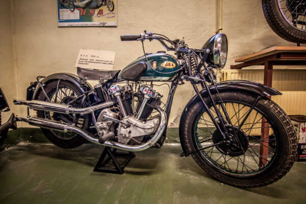 Datum: 2014:09:06 10:51:42 Stubbekøbing, Motorcykel- og Radiomuseum