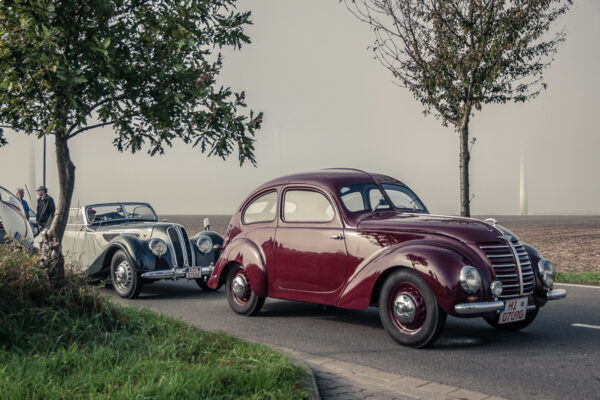 Datum: 2014:10:03 10:01:57 Sammelpunkt der Oldtimer an der Anshclußstelle Wolfen