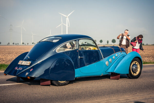 Datum: 2014:10:03 10:14:54 Sammelpunkt der Oldtimer an der Anshclußstelle Wolfen